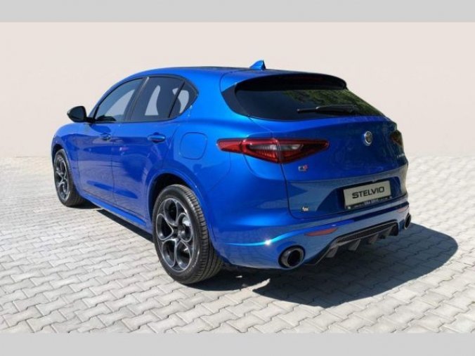 Alfa Romeo Stelvio, 2.0 Turbo 280k Q4 VELOCE, barva modrá