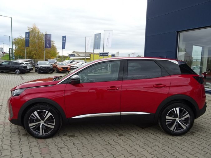 Peugeot 3008, Peugeot 3008 ALLURE PACK 1.2  130k EAT8, barva červená