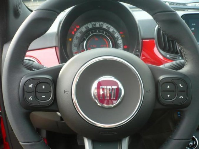 Fiat 500, 1.0 BSG 70k Sport, barva červená