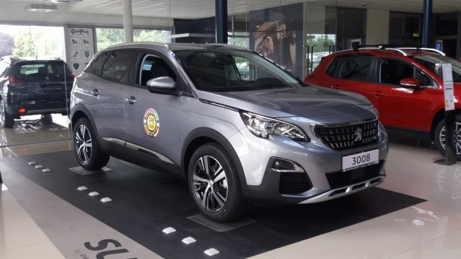 Peugeot 3008, 1.2 PureTech ALLURE 130k MAN6, barva šedá