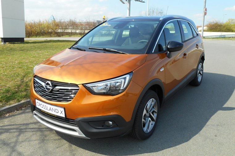 Opel Crossland X, 1.2 Turbo Automat Innovation, barva oranžová