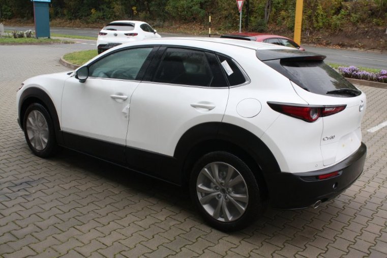 Mazda CX-30, SKYACTIV-G, barva bílá