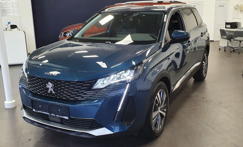 Peugeot 5008, ALLURE PACK 1.2 PureTech 130 S&S MAN6 SKLADEM, barva modrá