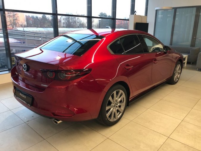 Mazda 3, Skyactiv-G 122k, barva červená