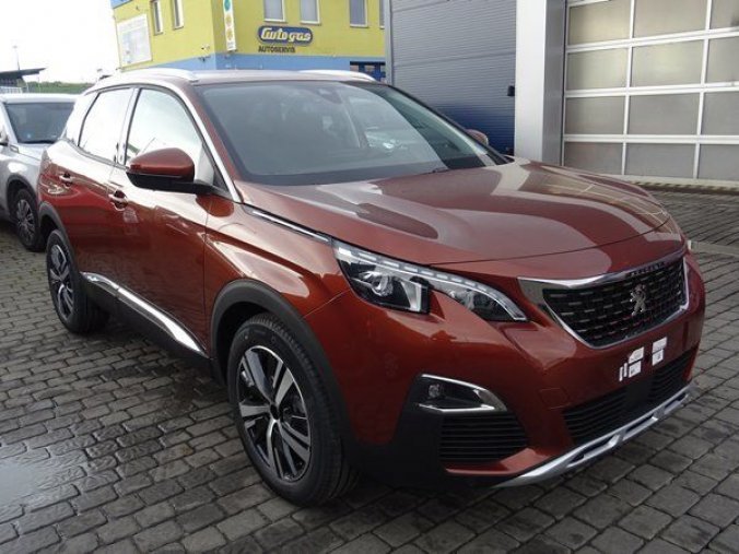 Peugeot 3008, ALLURE 1.2 PureTech 130k S&S MAN6, barva oranžová