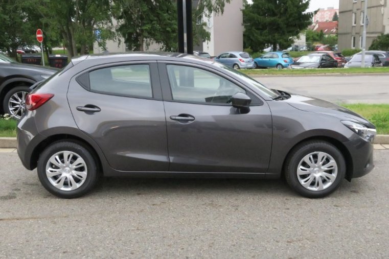 Mazda 2, 1,5G 75k, barva šedá