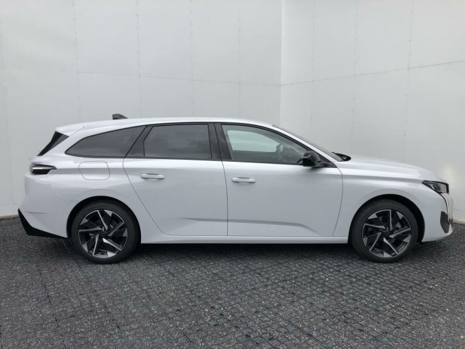 Peugeot 308, Peugeot 308 SW ALLURE BlueHDi 130k EAT8, barva bílá