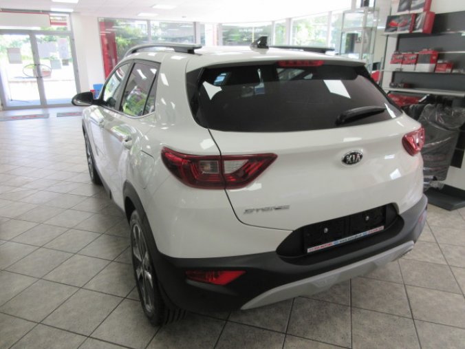 Kia Stonic, 1.4 CVVT PREMIUM, barva bílá