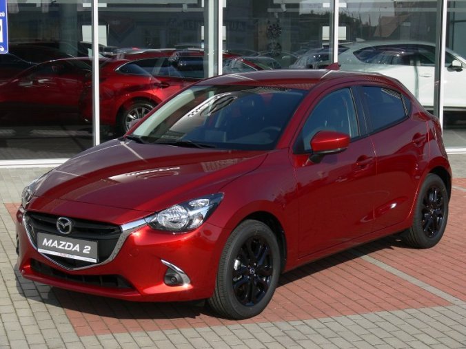 Mazda 2, 1.5 Skyactiv G90, barva červená