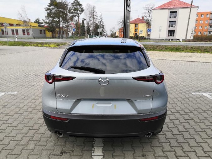 Mazda CX-30, 2,0sky-X 132kW/180k, barva stříbrná