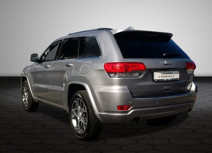 Jeep Grand Cherokee, OVERLAND 3,0 V6 CRD 250k, barva stříbrná