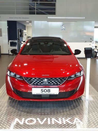 Peugeot 508, GT 1.6 165kW, barva šedá