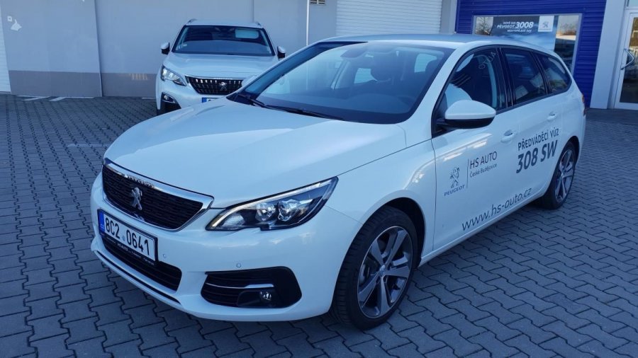 Peugeot 308, 110k,6M,senzory,Screen NAVI, barva bílá