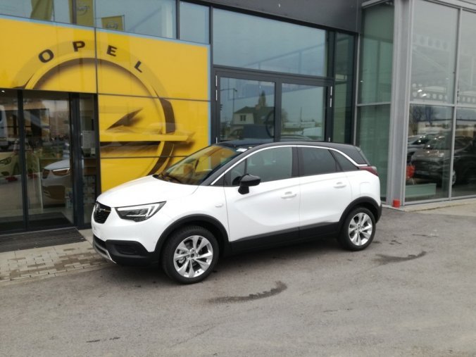 Opel Crossland X, Innovation 1.2 Turbo 81kW, barva bílá