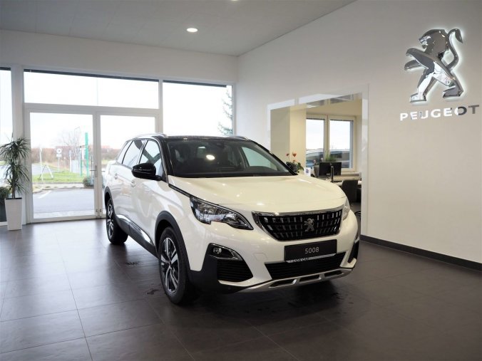 Peugeot 5008, ALLURE 1.2 130k MAN6, barva bílá