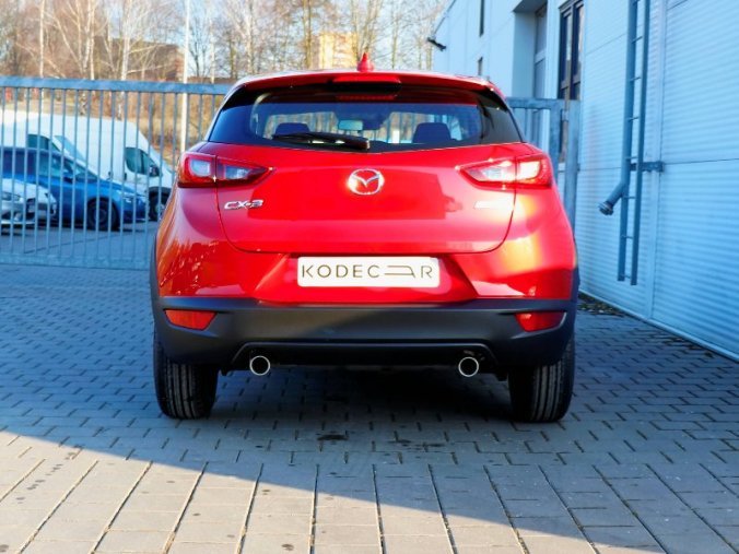 Mazda CX-3, 2,0 Skyactiv-G 121k/89kW, barva červená