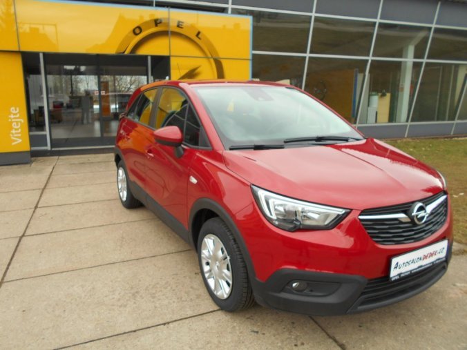 Opel Crossland X, SMILE 1,2, barva vínová