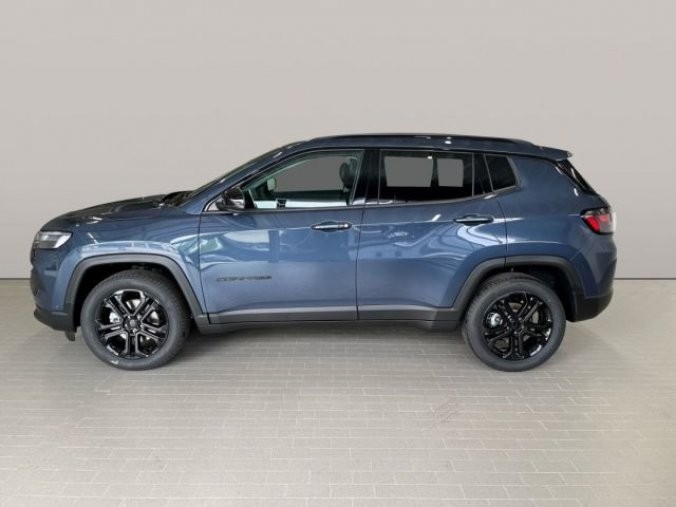 Jeep Compass, Night Eagle 1.5 e-Hybrid 130k, barva modrá