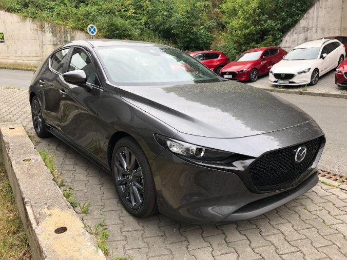 Mazda 3, 2.0i G122, barva šedá