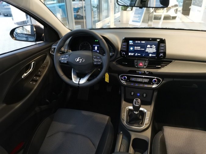 Hyundai i30, kombi, Nová kombi Comfort 1,0 T-GDI 88 kW, barva šedá