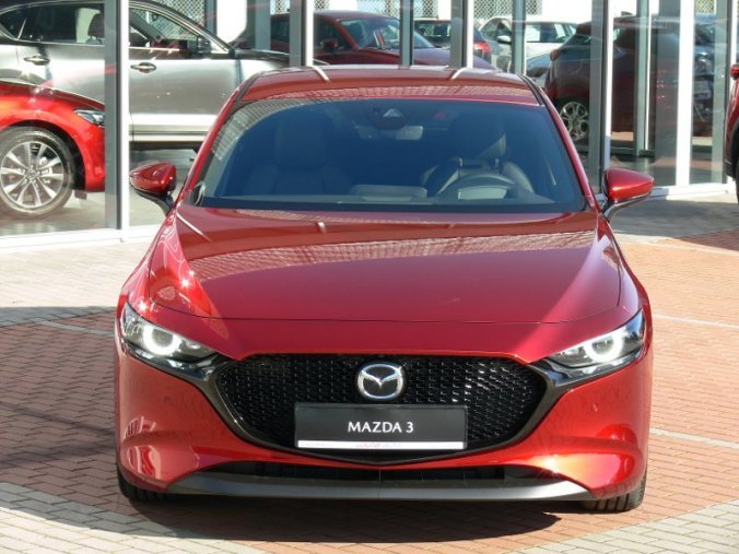 Mazda 3, 2.0 Skyactiv G122 A/T, barva červená