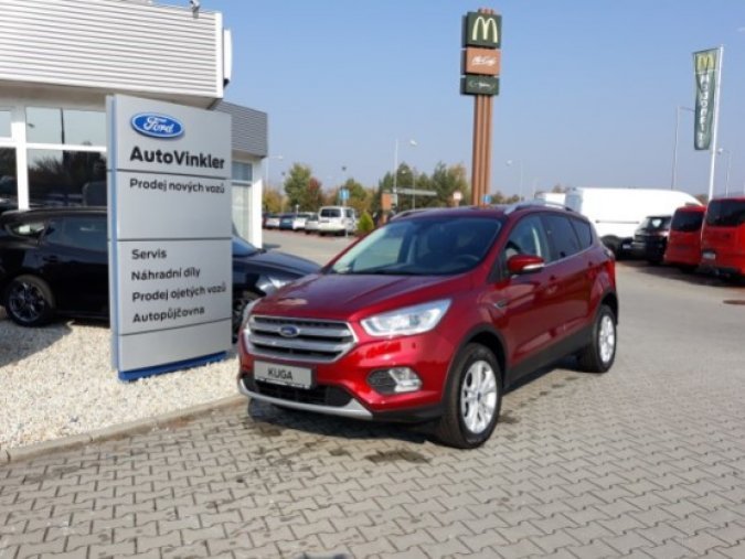 Ford Kuga, 1.5 EcoBoost, barva červená