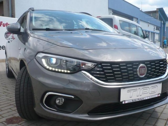 Fiat Tipo, SW 1.4 95k Italia extra, barva šedá