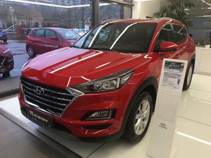 Hyundai Tucson, 1,6 T-GDi 130 kW (95 NAT) 6 st. man, barva červená