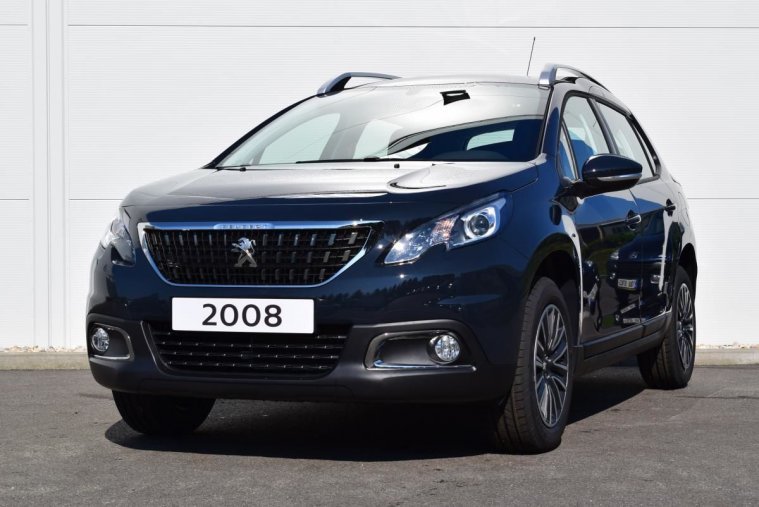 Peugeot 2008, ACTIVE 1.2 PureTech 82k MAN, barva šedá