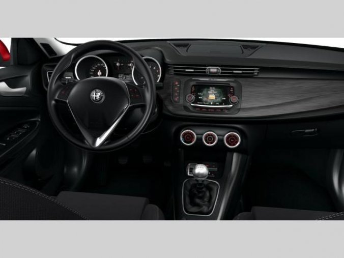 Alfa Romeo Giulietta, 1.4TBi 120PS Base model 2020, barva červená