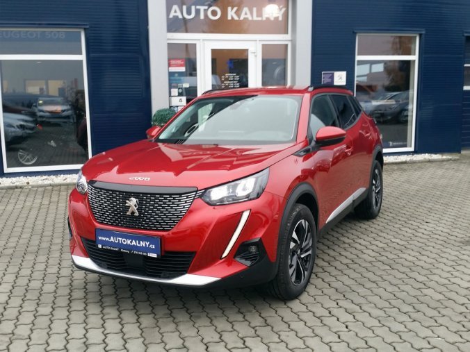 Peugeot 2008, Active 1.2 PureTech 130k MAN6, barva červená