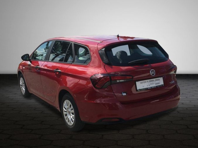 Fiat Tipo, ITALIA 1.4 95k E6D, barva červená