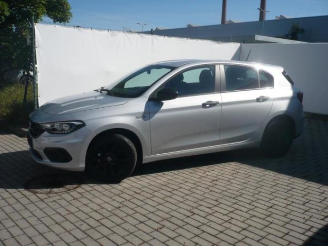 Fiat Tipo, HB 1.4 95k Street, barva šedá