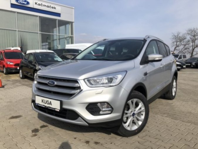 Ford Kuga, 1.5 EcoBoost, barva stříbrná