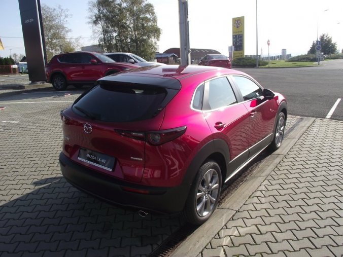 Mazda CX-30, Skyactiv-X 2,0 180k, barva červená