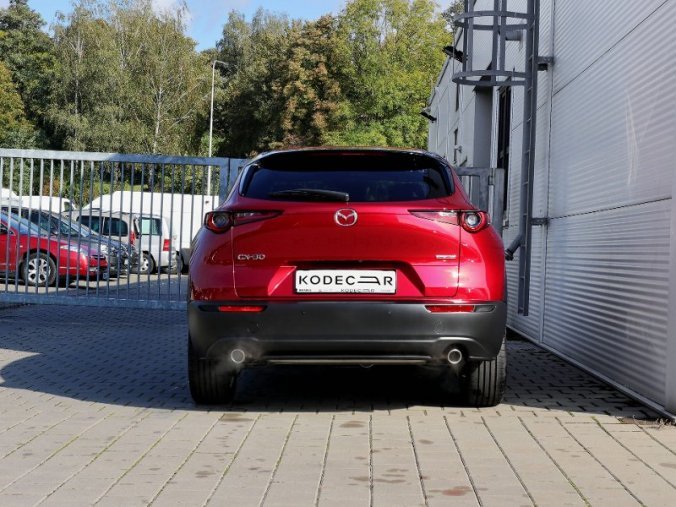 Mazda CX-30, 2,0 Skyactiv-X 180k/132kW AT, barva červená