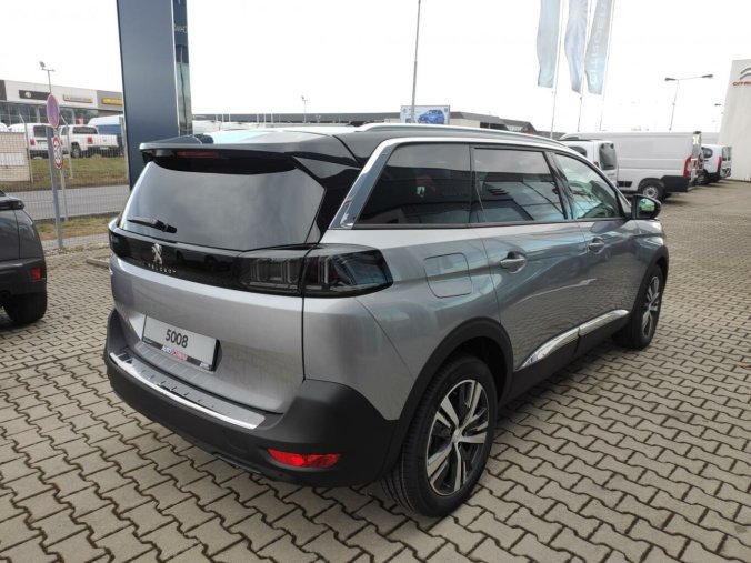 Peugeot 5008, Peugeot 5008 ALLURE PACK 1.5HDI AUT8 7 MÍST, barva stříbrná