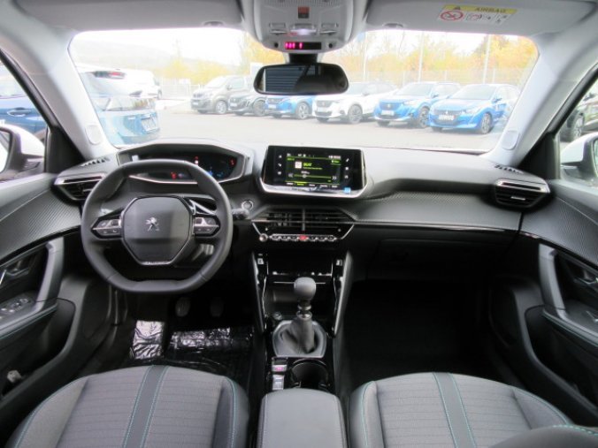 Peugeot 2008, ALLURE PACK 1.2 PT MAN6, barva bílá