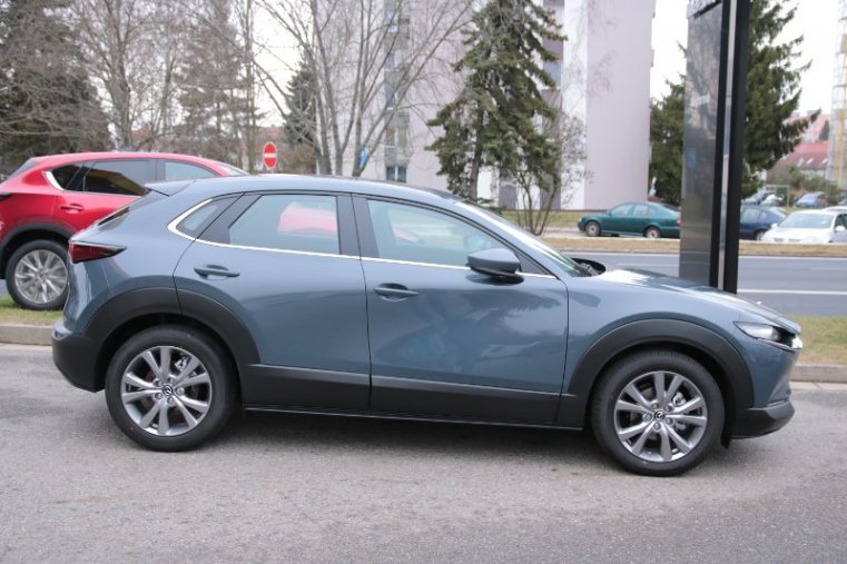 Mazda CX-30, 2,0G 122k, barva šedá