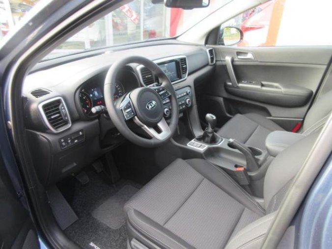 Kia Sportage, 1,6 GDi 4x2 TOP, barva modrá