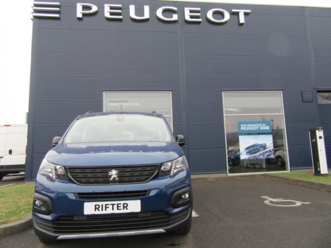 Peugeot Rifter, GT LINE 1,2 130k EAT8, barva modrá