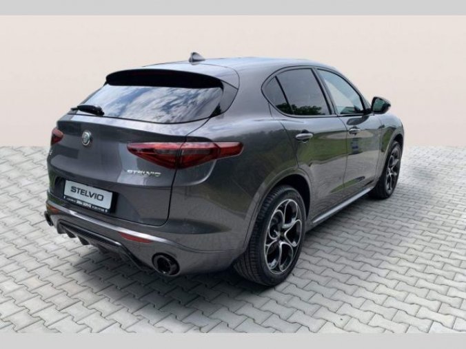 Alfa Romeo Stelvio, 2.0 Turbo 280k Q4 VELOCE, barva šedá