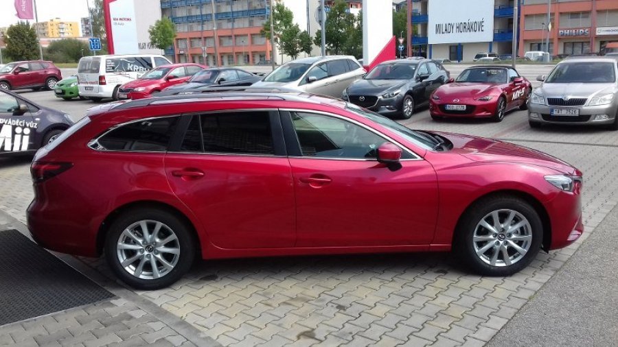 Mazda 6, 2.2D 150k, barva červená