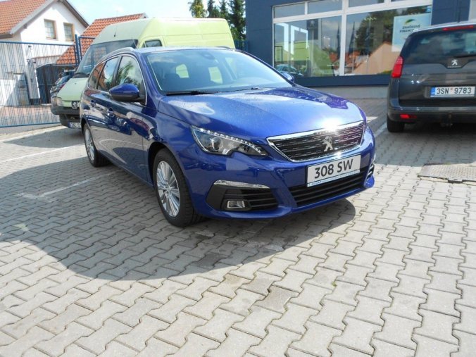 Peugeot 308, SW ACTIVE 1.2 PureTech 130 S&a, barva modrá