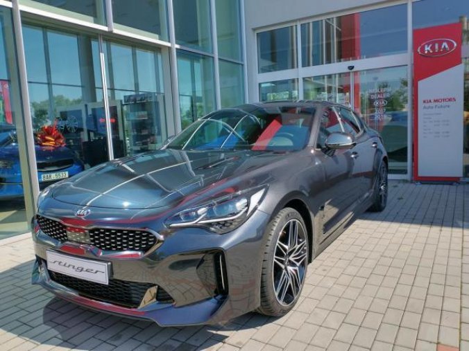 Kia Stinger, 3.3 V6 T-GDi 4x4 8A/T GT MY21, barva šedá