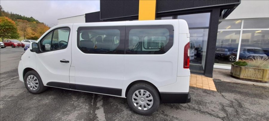 Renault Trafic, 2,0   L1P1 120k Combi Van, barva bílá