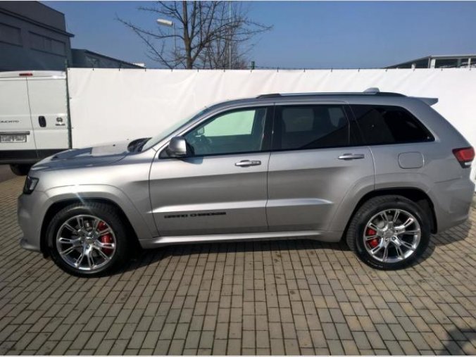 Jeep Grand Cherokee, SRT 6,4 V8    AKCE!, barva stříbrná