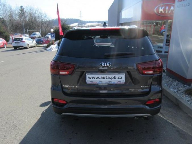 Kia Sorento, 2,2 CRDi 4x4 8A/T GT LINE, barva šedá