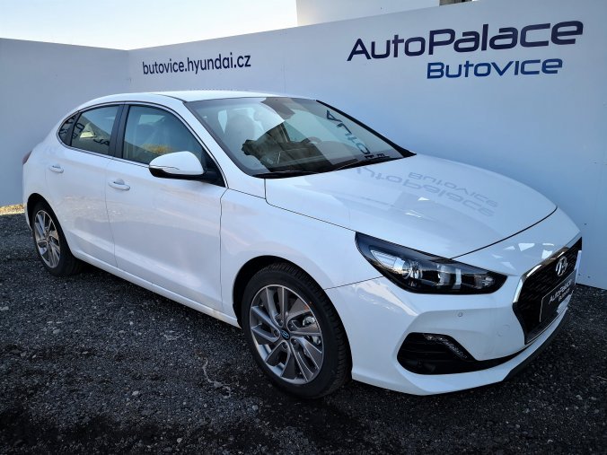 Hyundai i30, 1,4 T-GDI 103 kW (95 NAT) 7 st. DCT, barva bílá