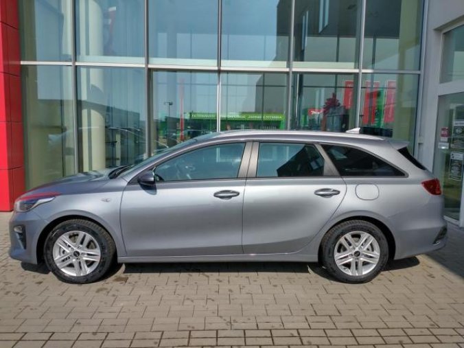 Kia Ceed, SW 1.5 T-GDi SPIN, barva šedá